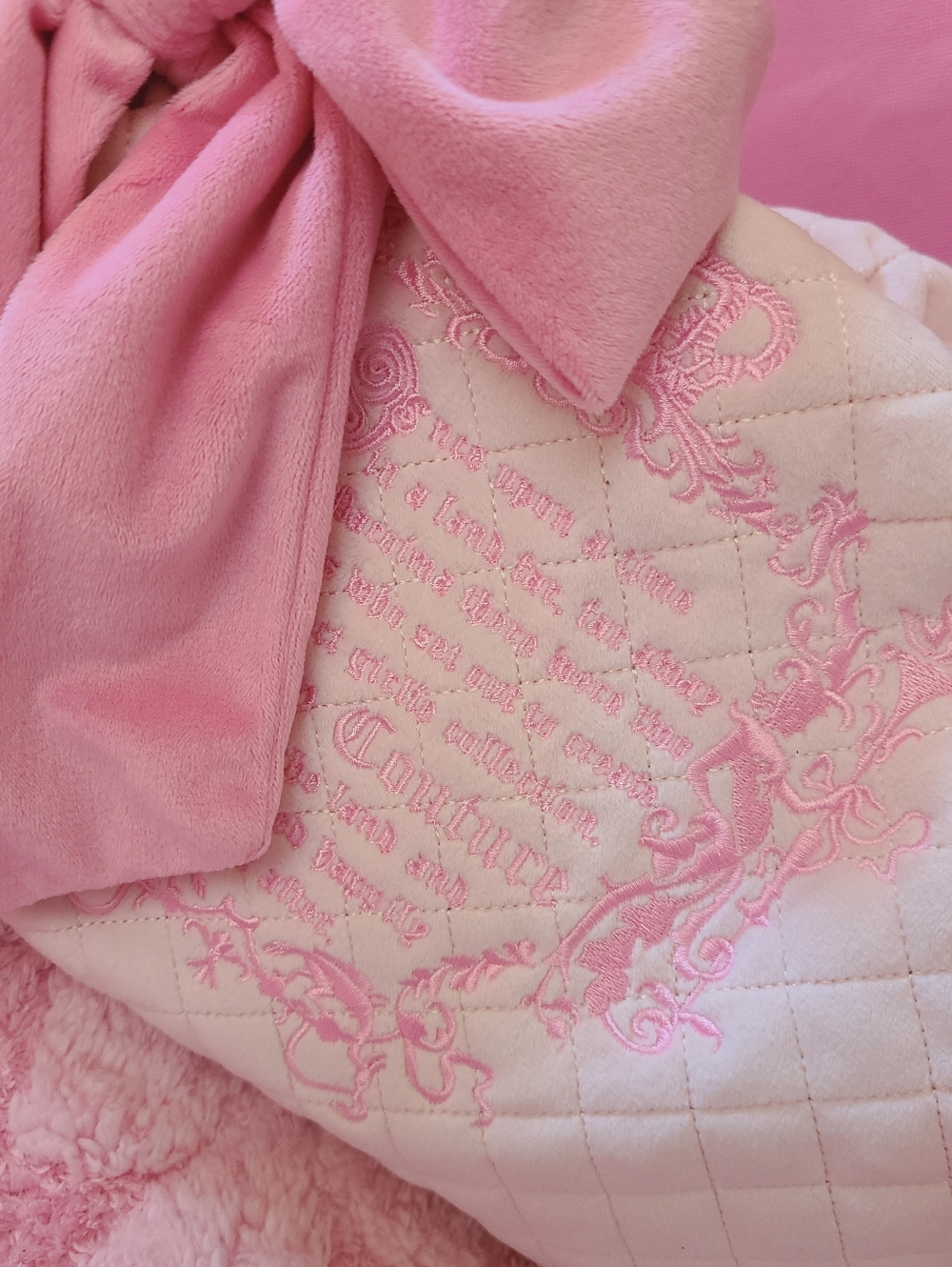 Juicy Couture Bag ๐ - Picture 3 of 6